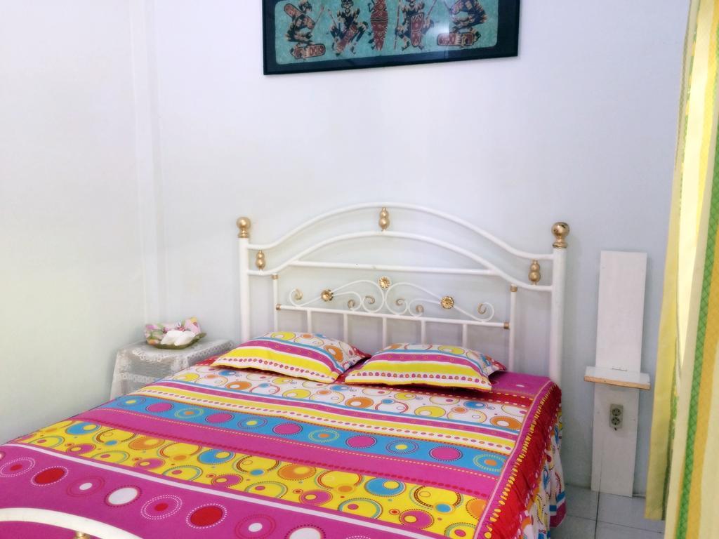 Griya 24 Homestay Медан Экстерьер фото